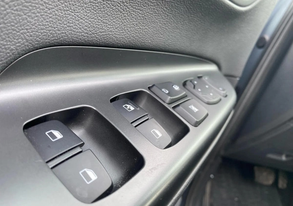 Hyundai Kona cena 72900 przebieg: 75900, rok produkcji 2019 z Wleń małe 154